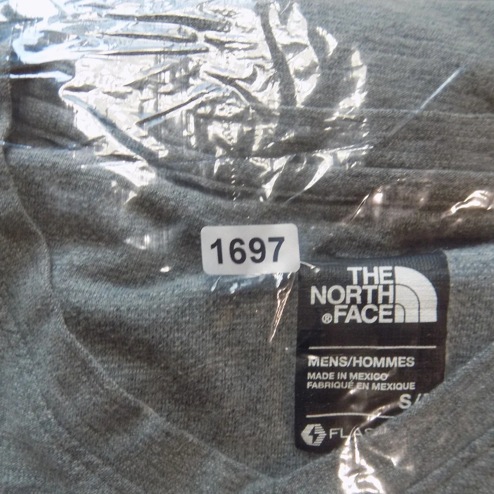 The North Face V-Neck T-Shirt Mens Small Gray Good FlashDry Pocket Tee